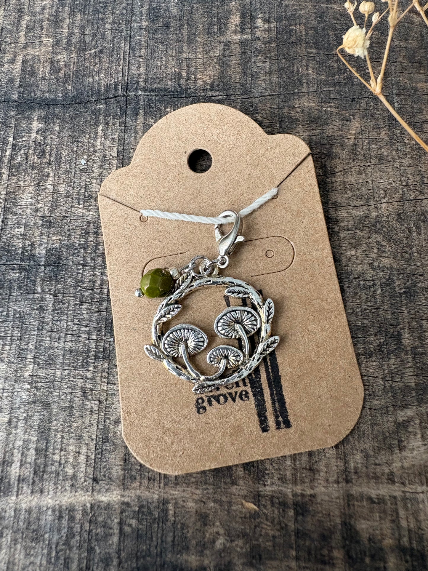 Progress Keeper - Mushroom wreath (green bead)
