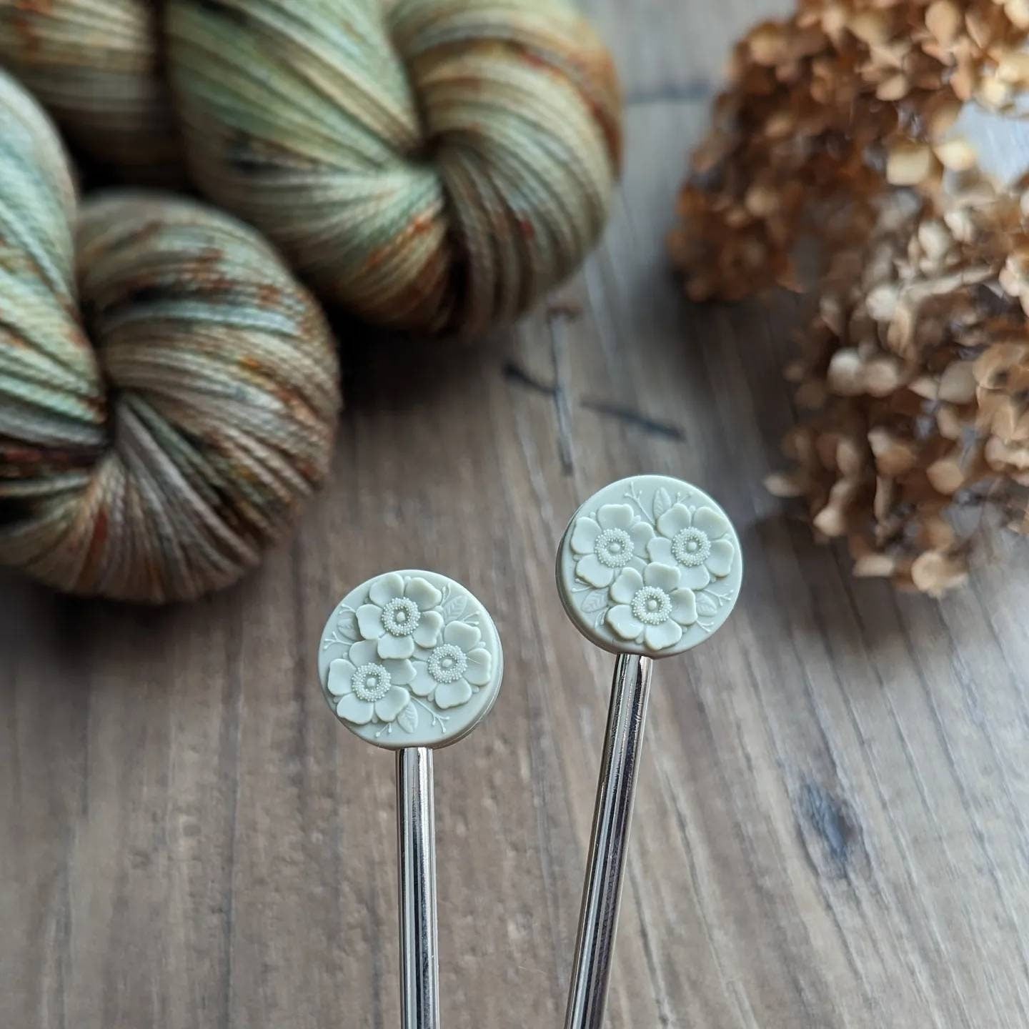 Needle Protectors - Floral Disk Light Green